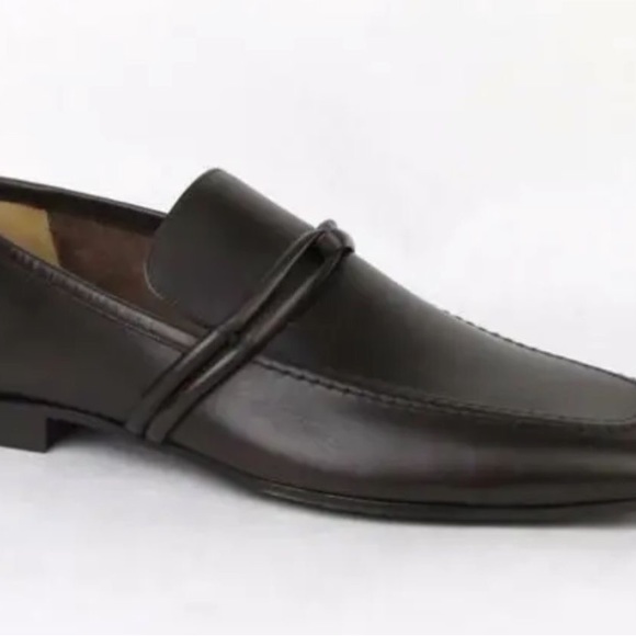 Gucci Men’s leather Brown loafer shoes w/ strap detail size 8D
